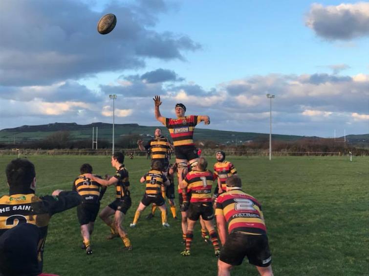 Cardigan and St Davids compete for lineout possession